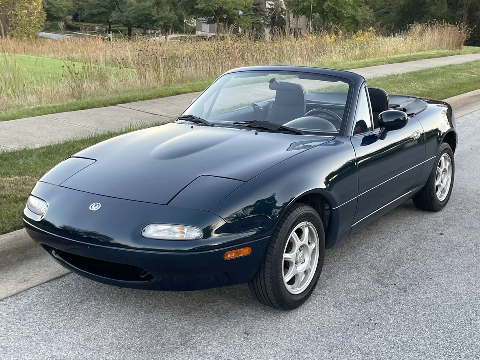 1997 Mazda NA MX-5 Miata - Image 2 of 31