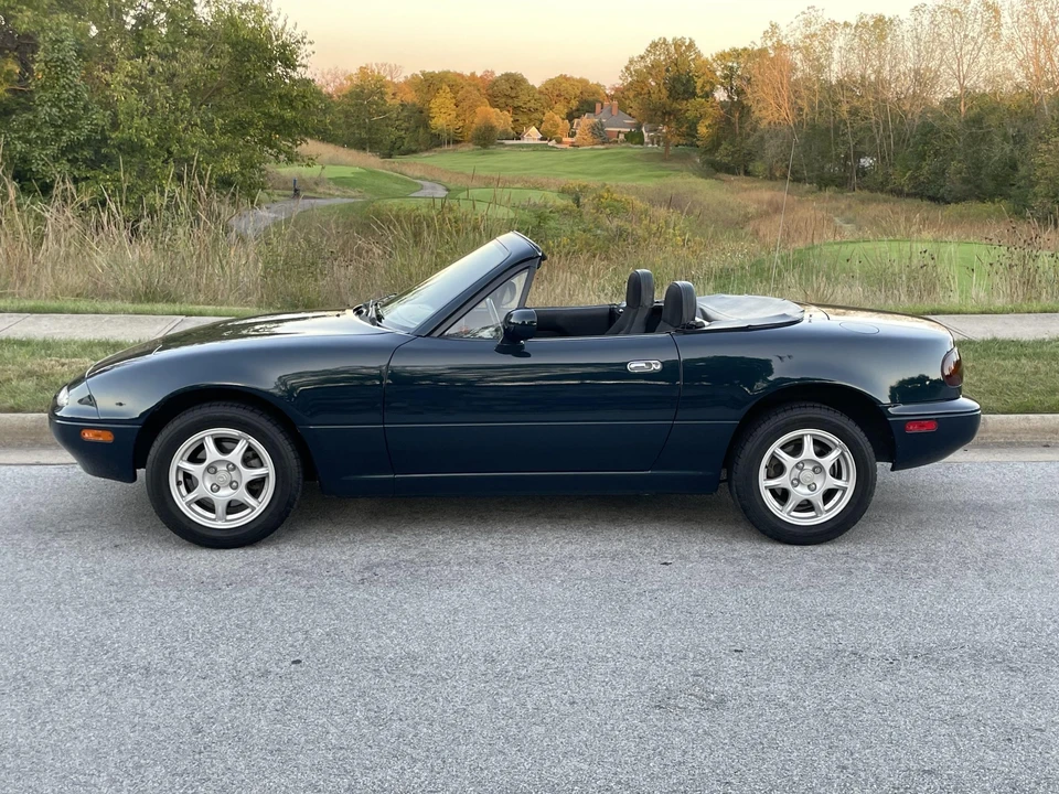 1997 Mazda NA MX-5 Miata - Image 4 of 31