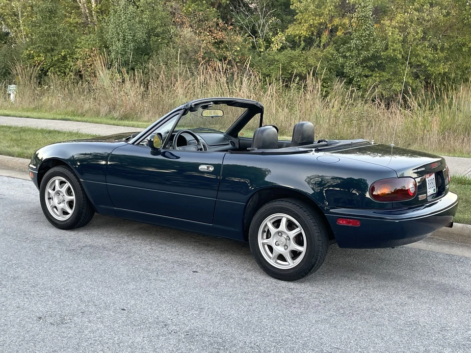 1997 Mazda NA MX-5 Miata - Image 5 of 31