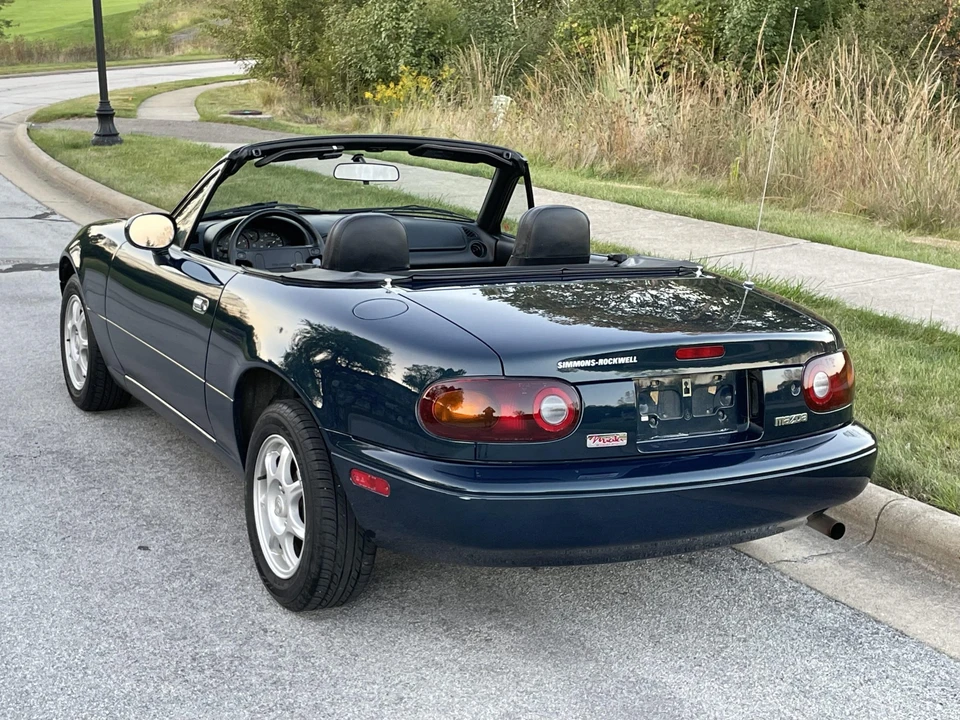 1997 Mazda NA MX-5 Miata - Image 6 of 31