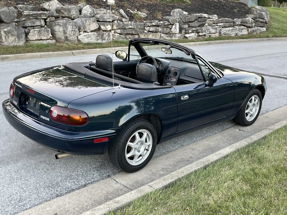 1997 Mazda NA MX-5 Miata - Image 8 of 31