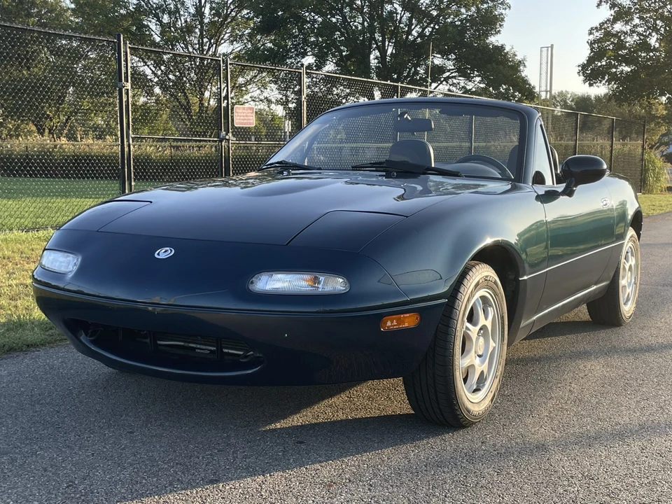 1997 Mazda NA MX-5 Miata - Image 26 of 31