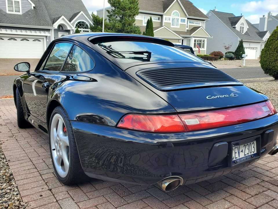 1997 Porsche 993 Carrera 4S - Image 10 of 31