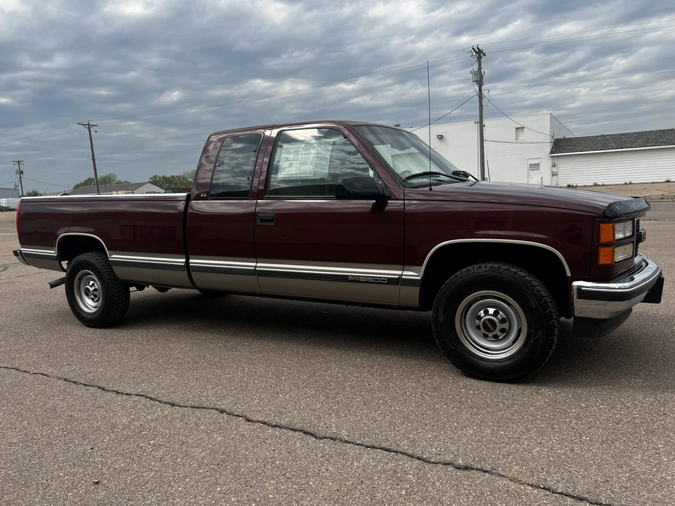 1998 GMC Sierra 1st Gen - Image 10 of 31