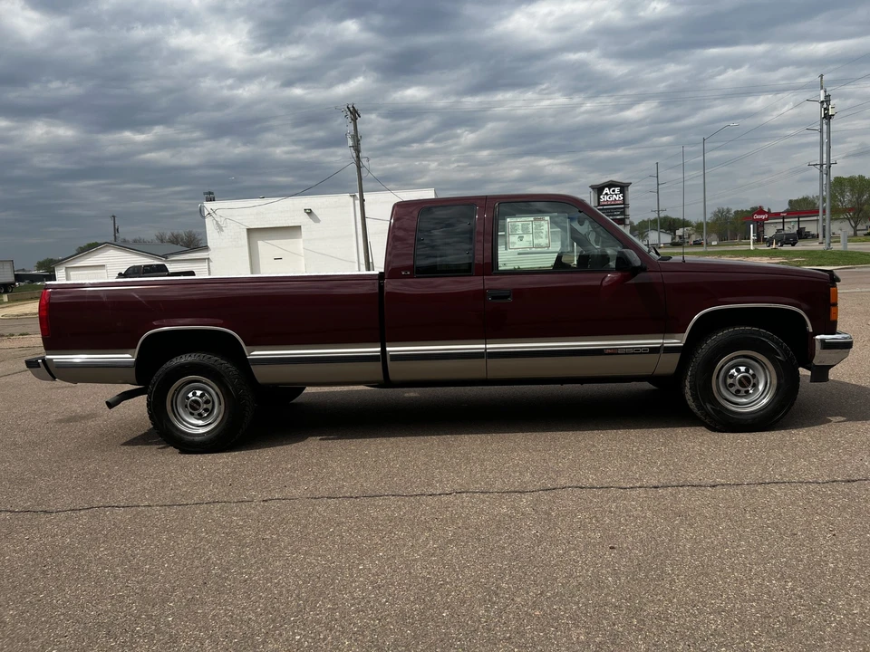 1998 GMC Sierra 1st Gen - Image 12 of 31