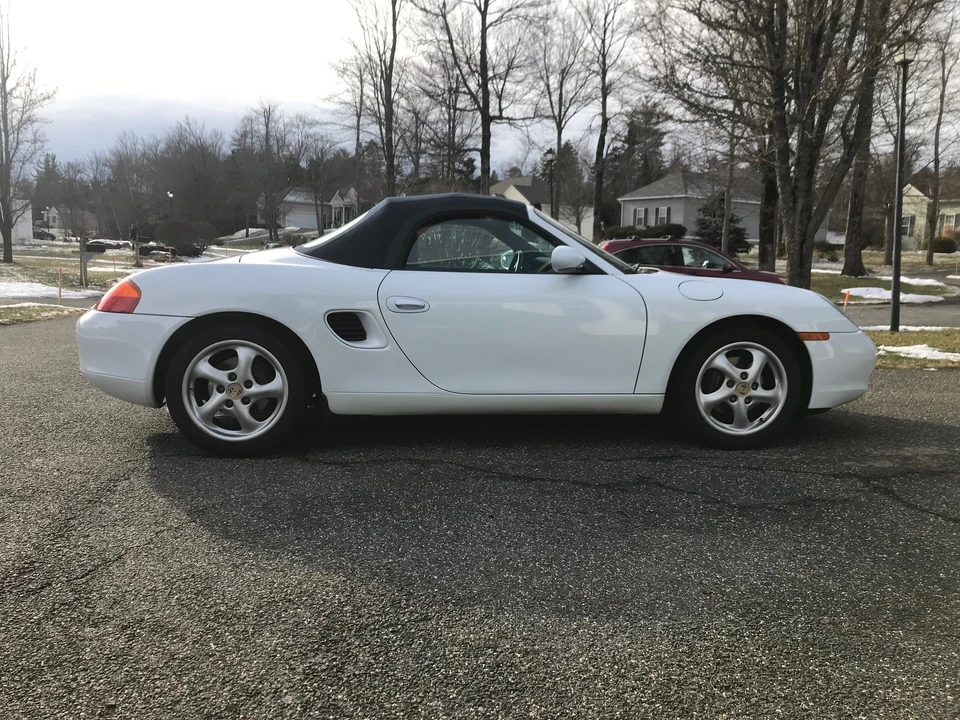 1998 Porsche 986 Boxster - Image 9 of 31