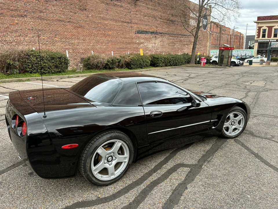1999 Chevrolet Corvette C5 - Image 5 of 31
