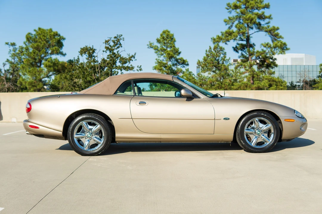 1999 Jaguar X100 XK8 - Image 25 of 31