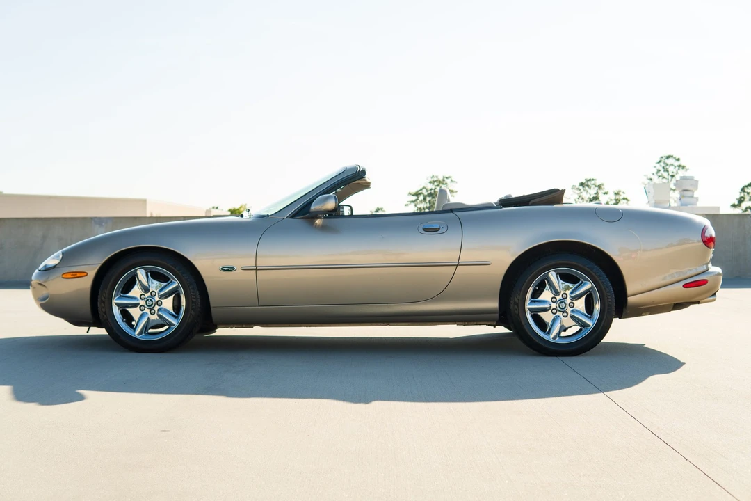 1999 Jaguar X100 XK8 - Image 18 of 31