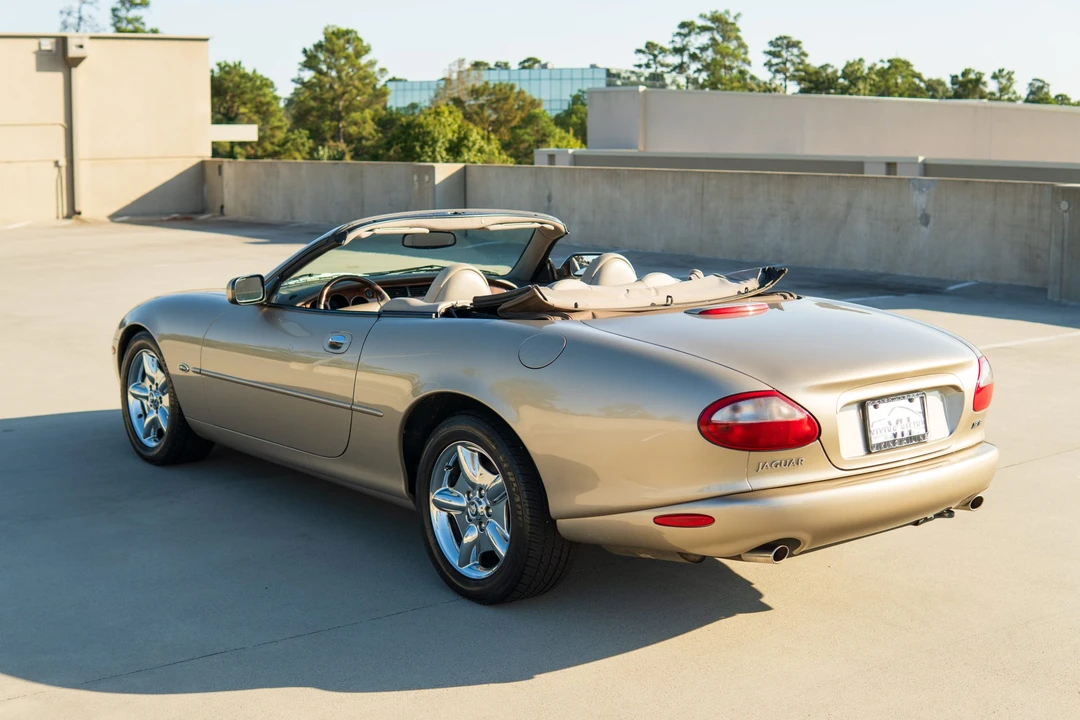 1999 Jaguar X100 XK8 - Image 15 of 31
