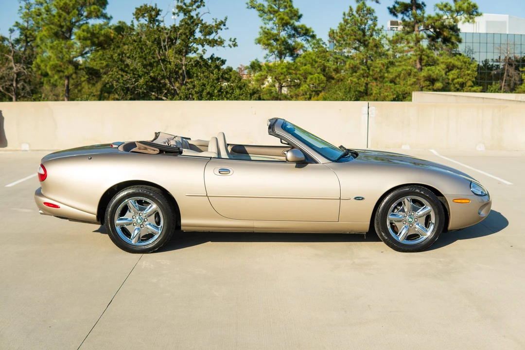 1999 Jaguar X100 XK8 - Image 9 of 31
