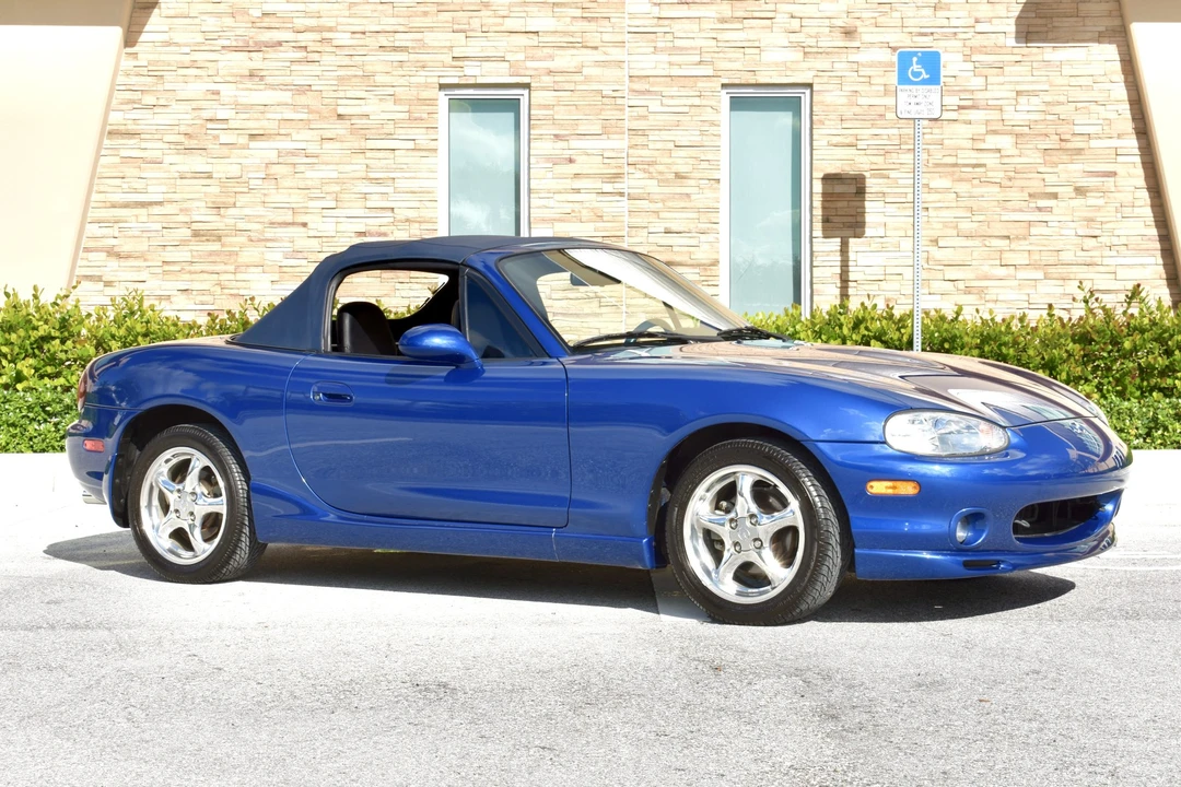 1999 Mazda NB MX-5 Miata - Image 19 of 31