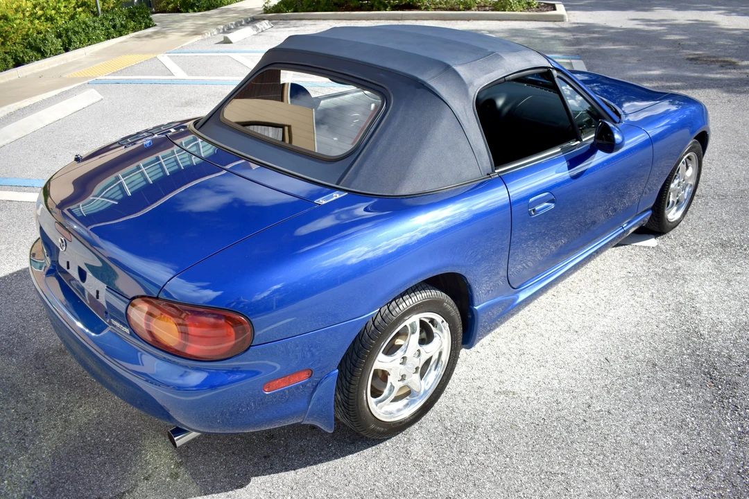 1999 Mazda NB MX-5 Miata - Image 17 of 31