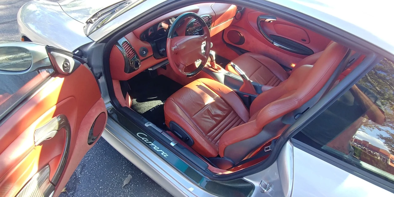 1999 Porsche 996 Carrera - Image 25 of 31