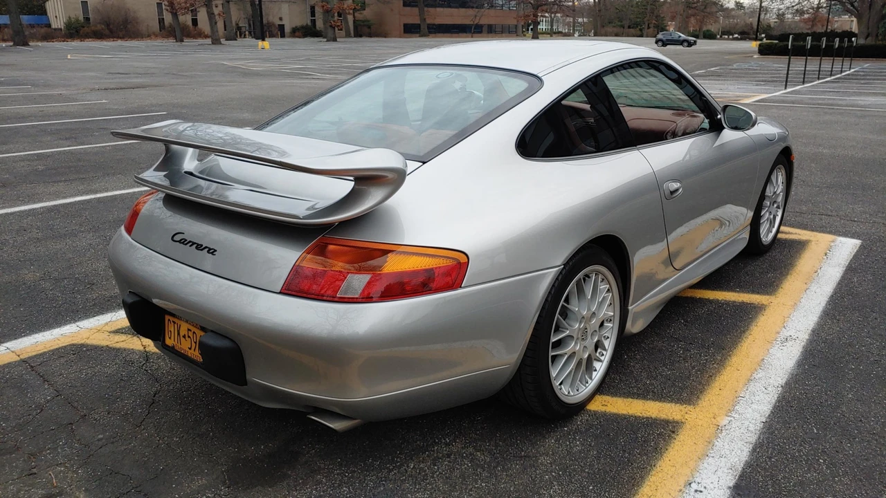 1999 Porsche 996 Carrera - Image 11 of 31