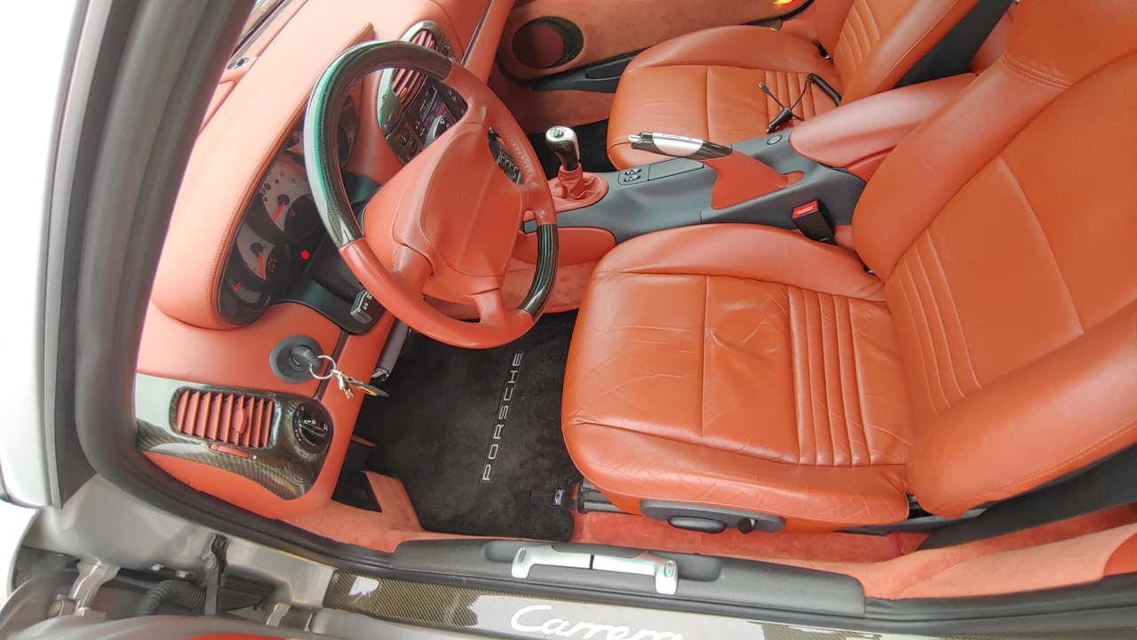 1999 Porsche 996 Carrera - Image 28 of 31