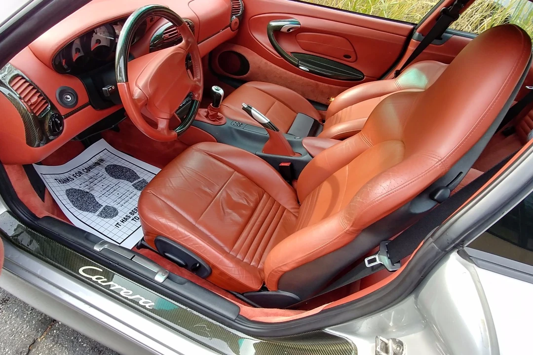 1999 Porsche 996 Carrera - Image 26 of 31