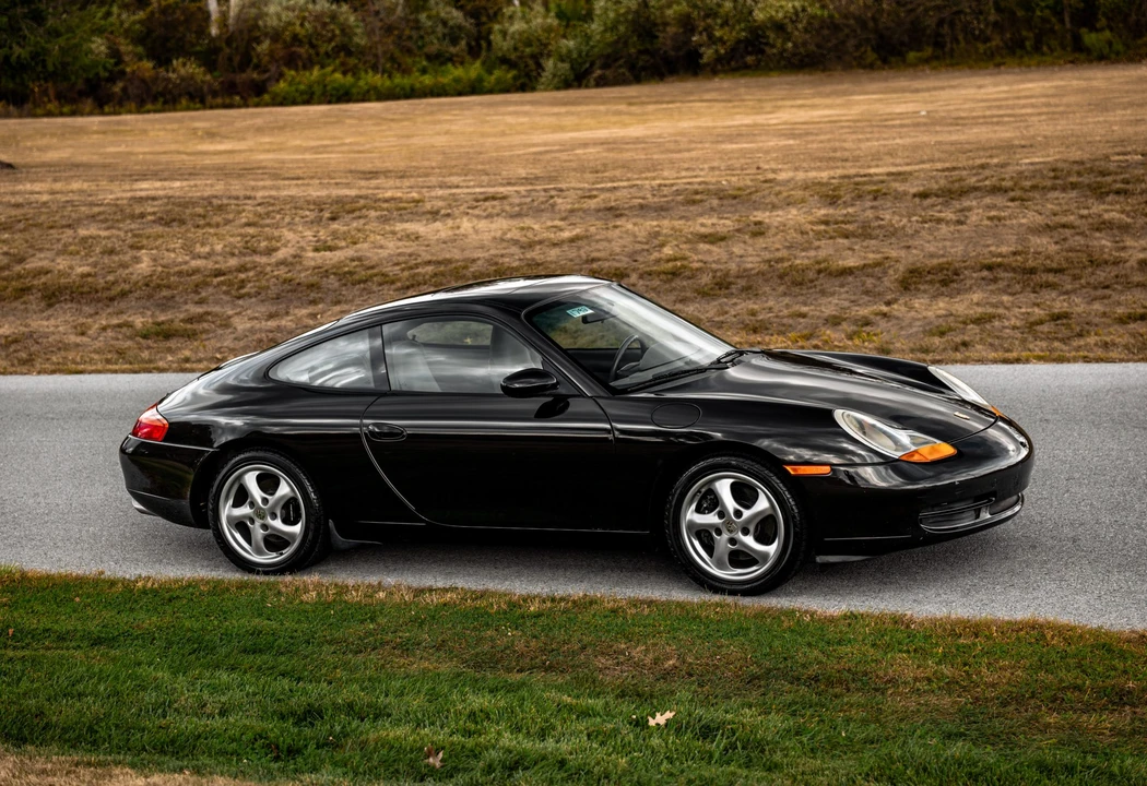 1999 Porsche 996 Carrera - Image 27 of 31