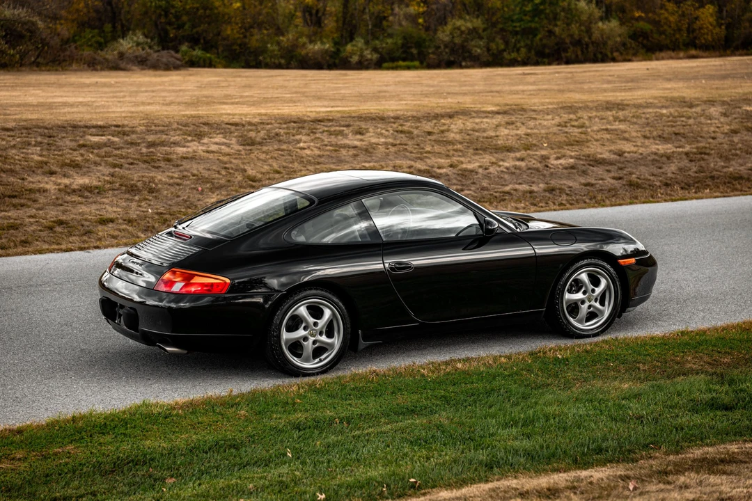 1999 Porsche 996 Carrera - Image 23 of 31