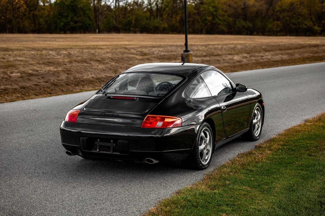 1999 Porsche 996 Carrera - Image 21 of 31