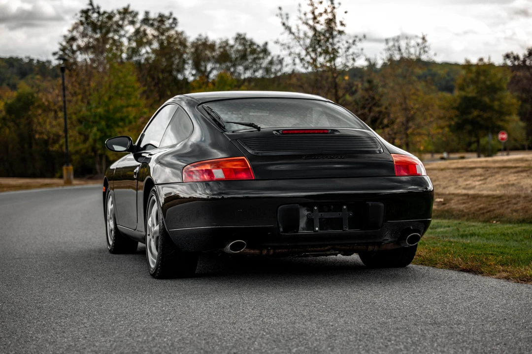 1999 Porsche 996 Carrera - Image 16 of 31