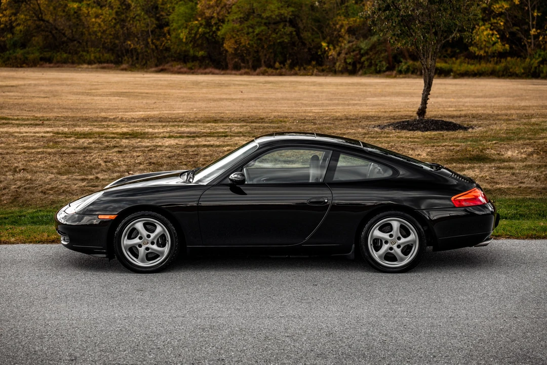 1999 Porsche 996 Carrera - Image 11 of 31