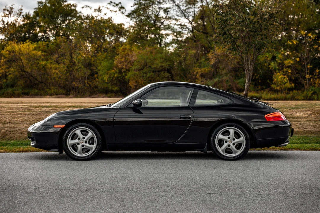 1999 Porsche 996 Carrera - Image 10 of 31