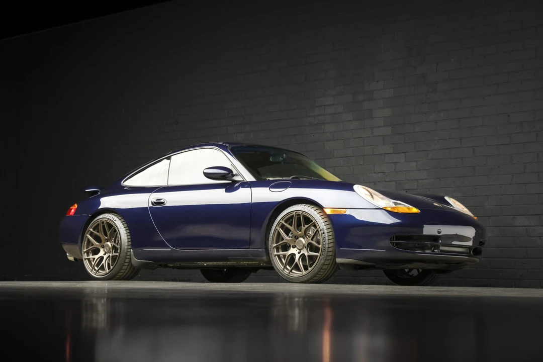 1999 Porsche 996 Carrera - Image 28 of 31