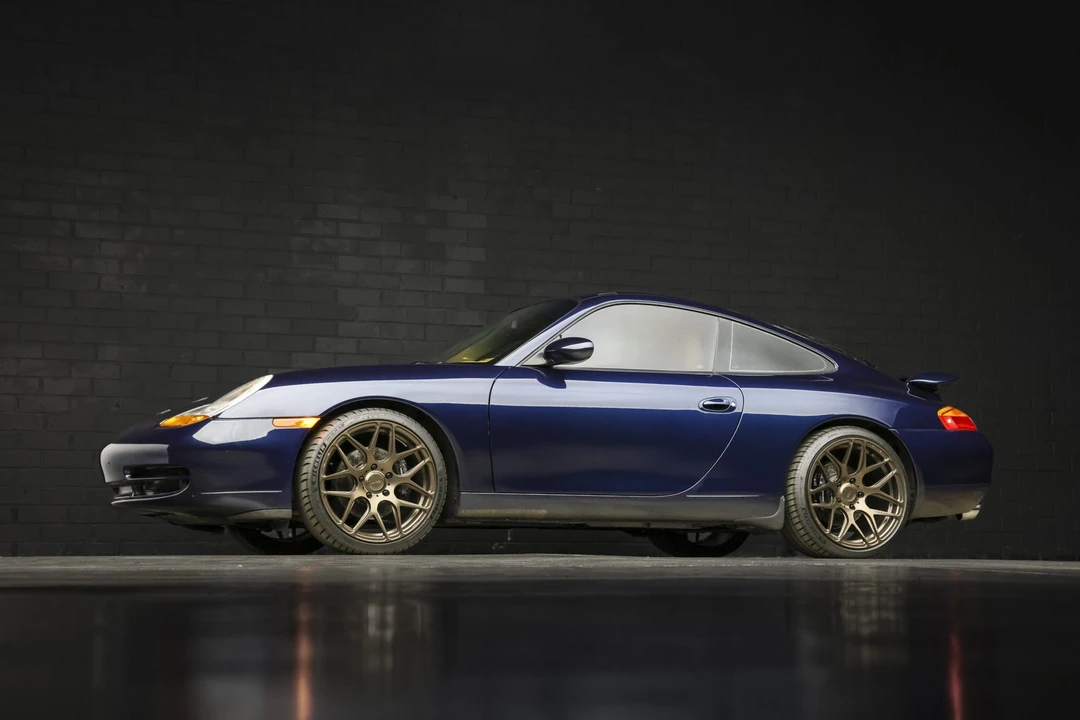 1999 Porsche 996 Carrera - Image 16 of 31