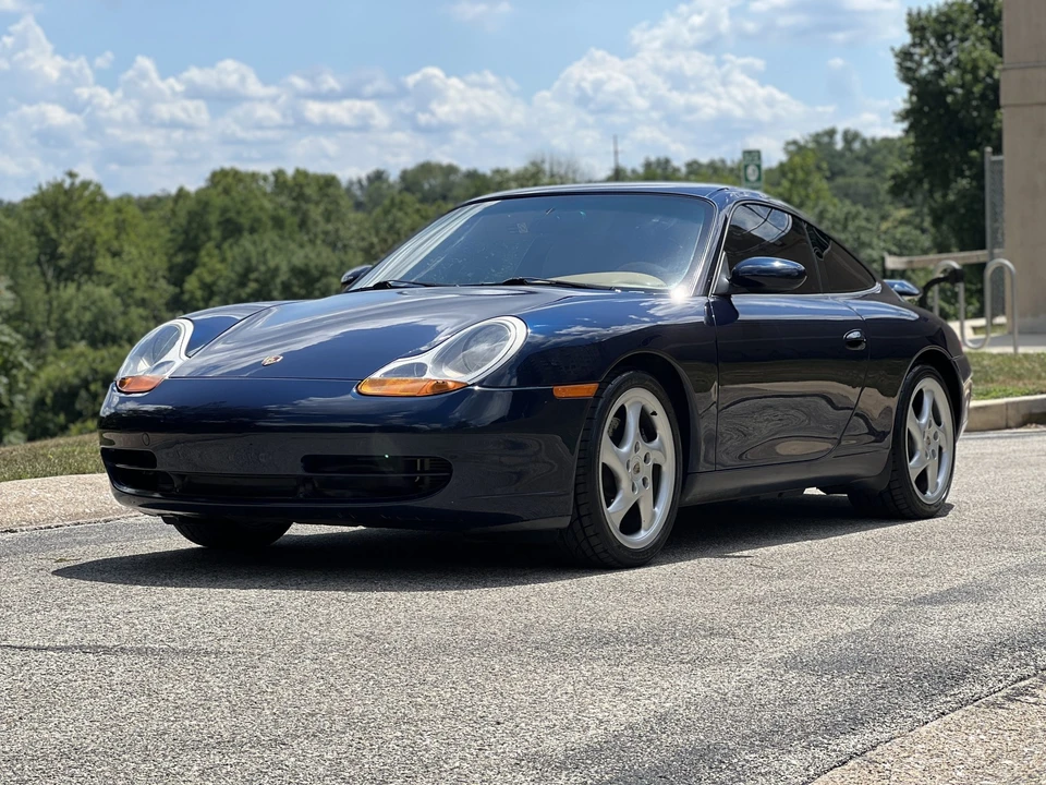 1999 Porsche 996 Carrera - Image 11 of 31