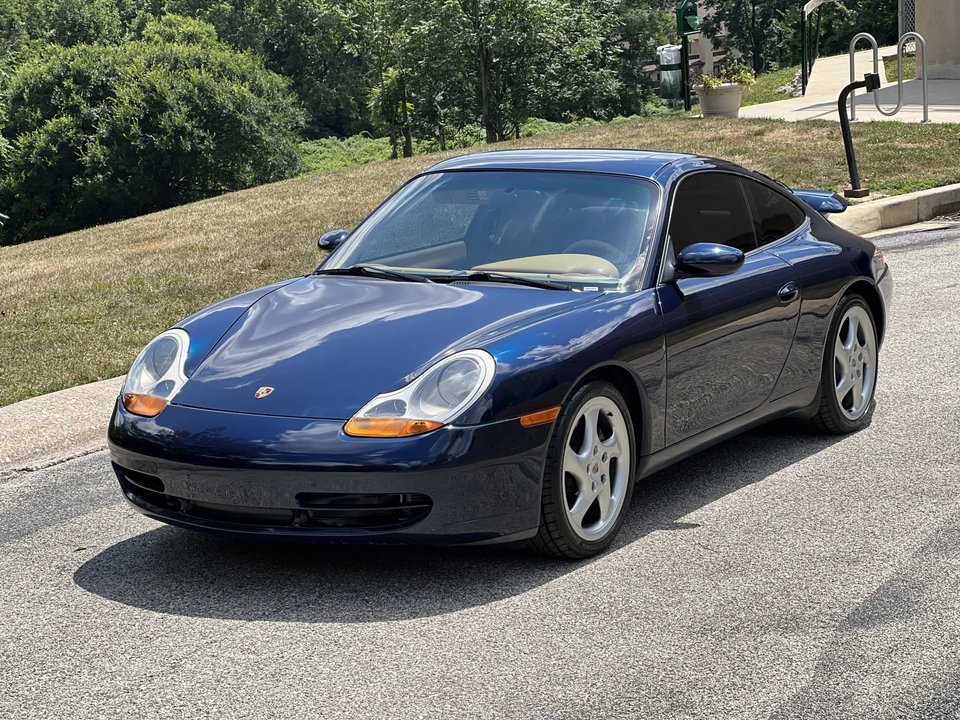 1999 Porsche 996 Carrera - Image 10 of 31