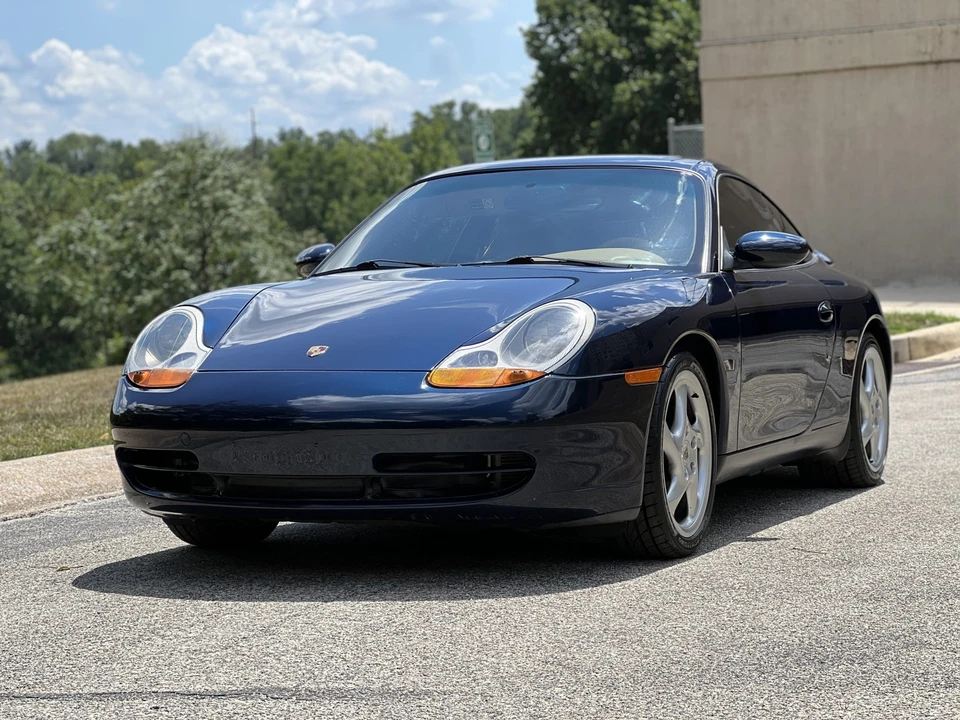 1999 Porsche 996 Carrera - Image 9 of 31