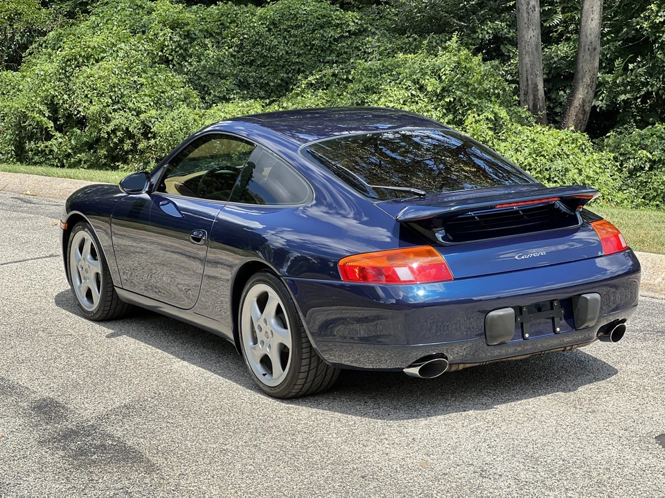 1999 Porsche 996 Carrera - Image 24 of 31