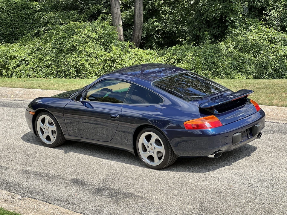 1999 Porsche 996 Carrera - Image 22 of 31