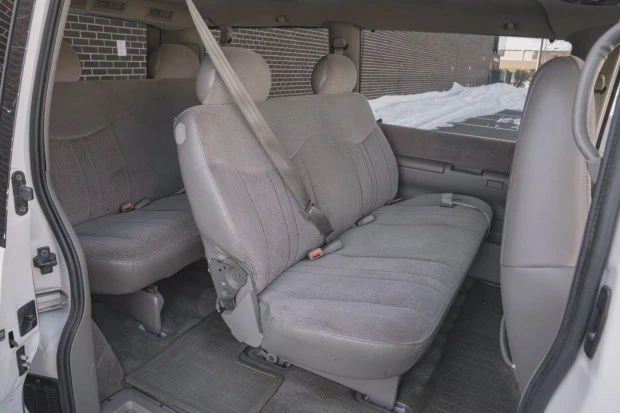 2000 Chevrolet Astro - Image 5 of 8