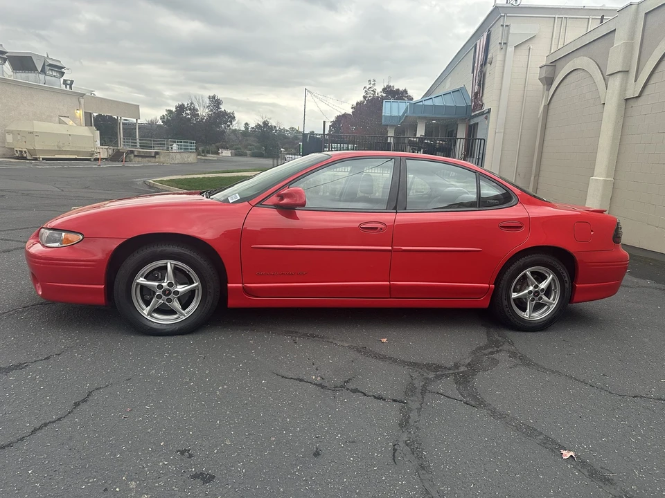 2000 Pontiac Grand Prix 3rd+ Gen - Image 11 of 31