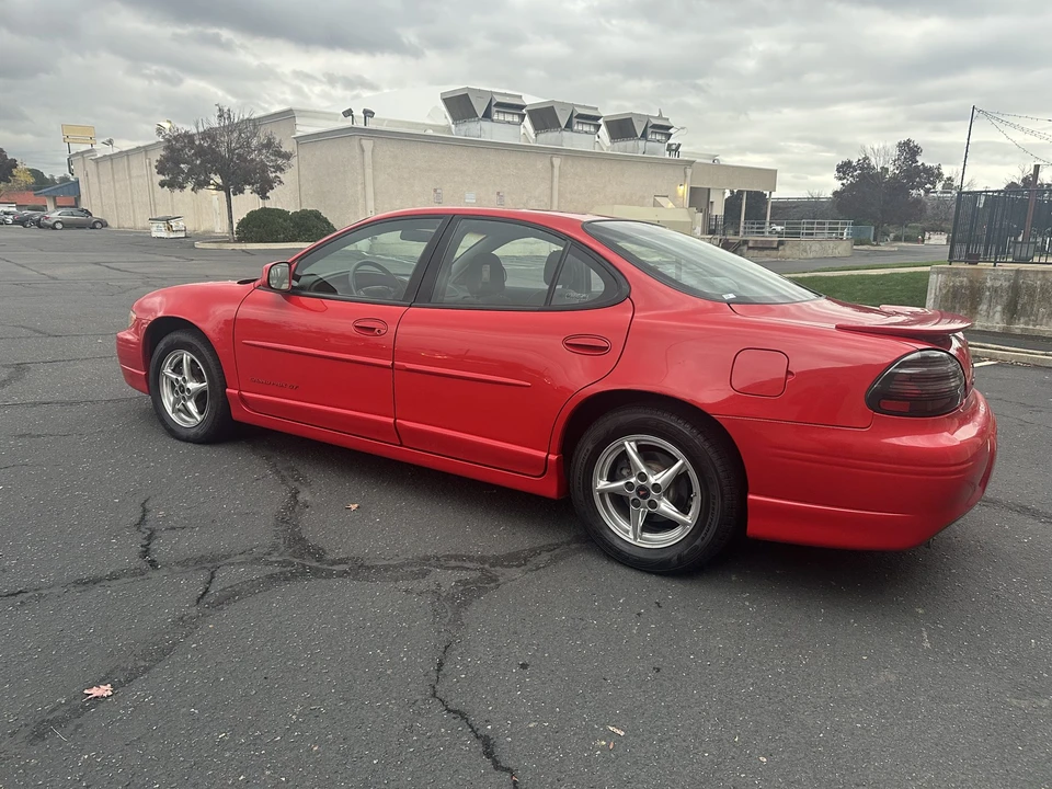2000 Pontiac Grand Prix 3rd+ Gen - Image 10 of 31