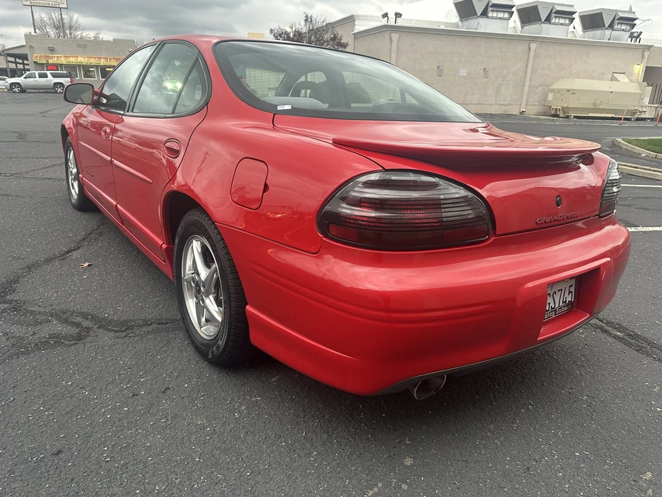 2000 Pontiac Grand Prix 3rd+ Gen - Image 9 of 31