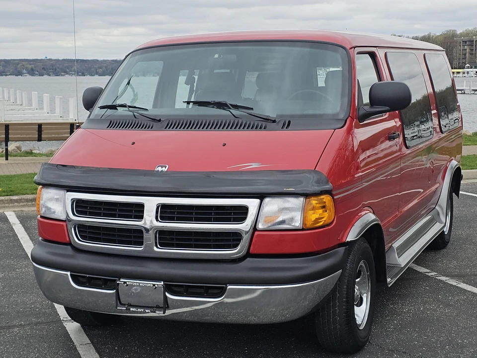 2001 Dodge Ram Van - Image 6 of 31