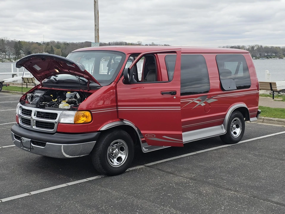 2001 Dodge Ram Van - Image 24 of 31