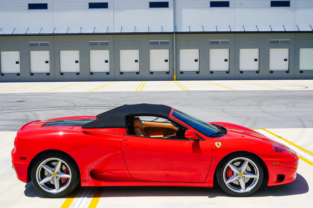 2001 Ferrari 360 Spider - Image 12 of 31