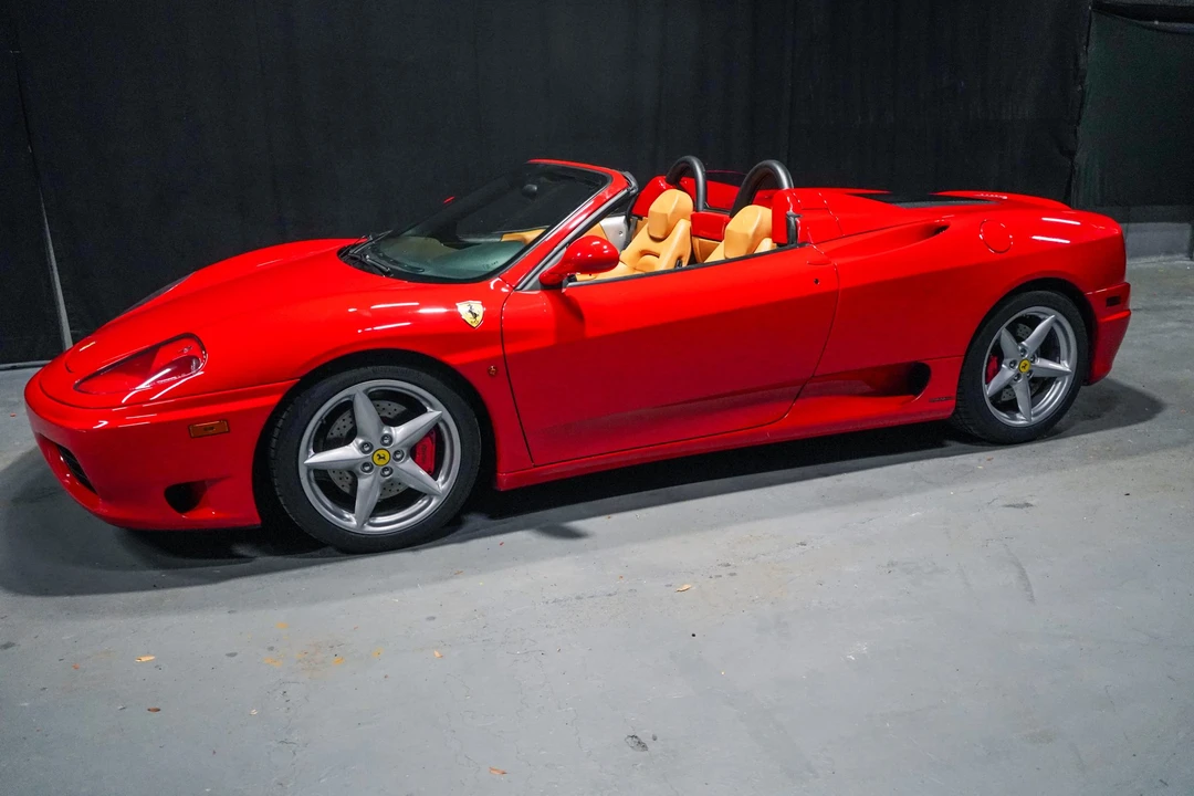 2001 Ferrari 360 Spider - Image 2 of 31