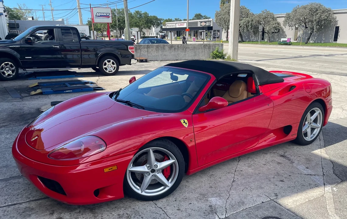 2001 Ferrari 360 Spider - Image 12 of 31