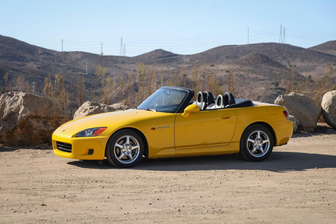 2001 Honda AP1 S2000 - Image 2 of 31