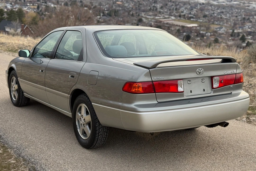 2001 Toyota Camry 4th Gen - Image 2 of 7
