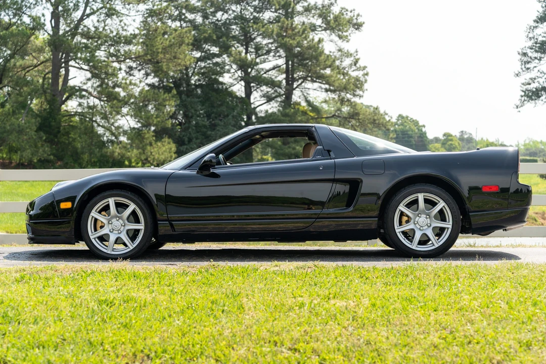 2002 Acura NA2 NSX - Image 11 of 31