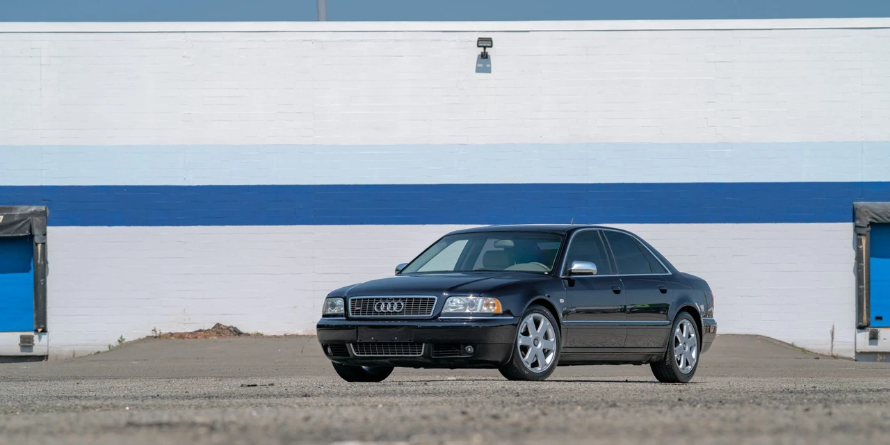 2002 Audi D2 S8 - Image 2 of 31