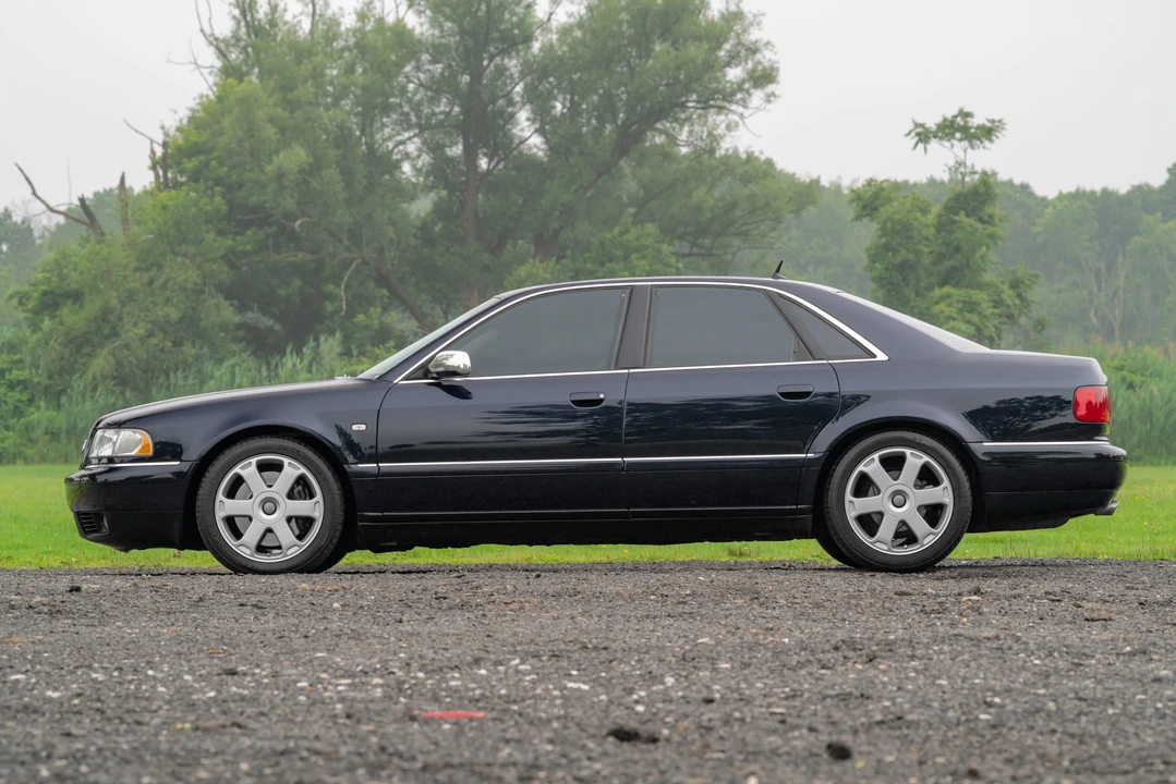 2002 Audi D2 S8 - Image 8 of 31