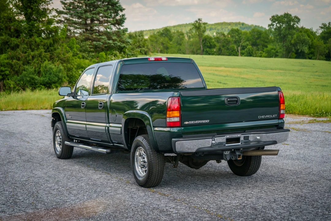 2002 Chevrolet Silverado Heavy Duty 1st Gen - Image 11 of 31