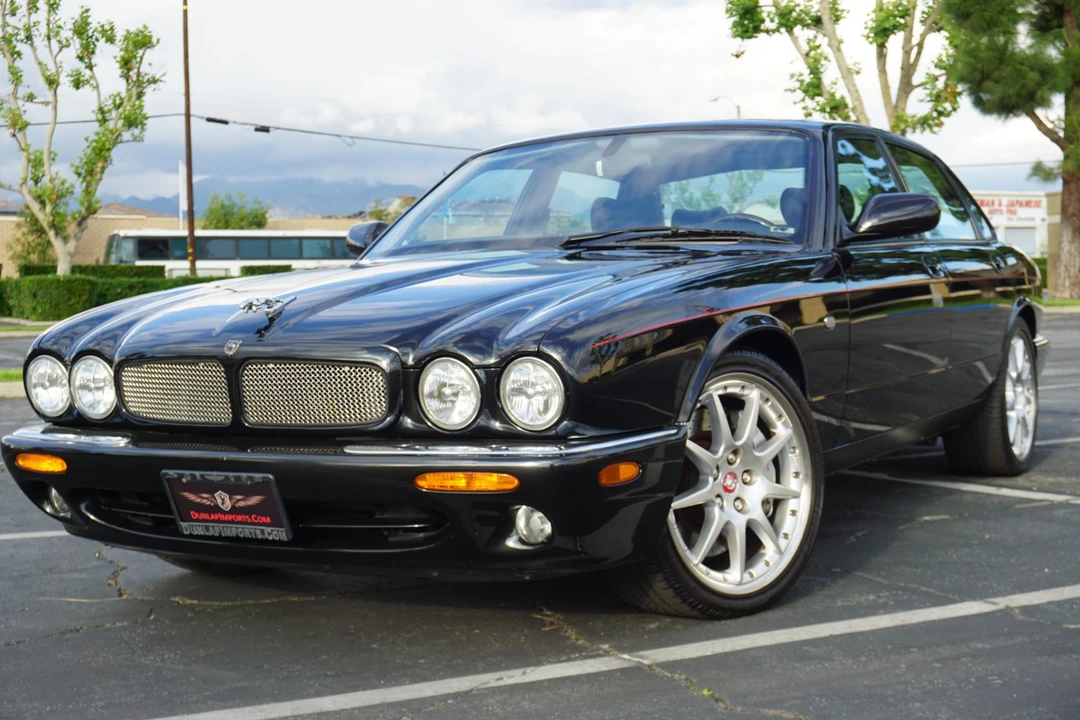 2002 Jaguar X308 XJR - Image 4 of 31